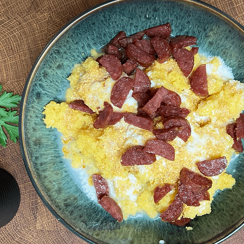 Polenta mit Salsiccia und